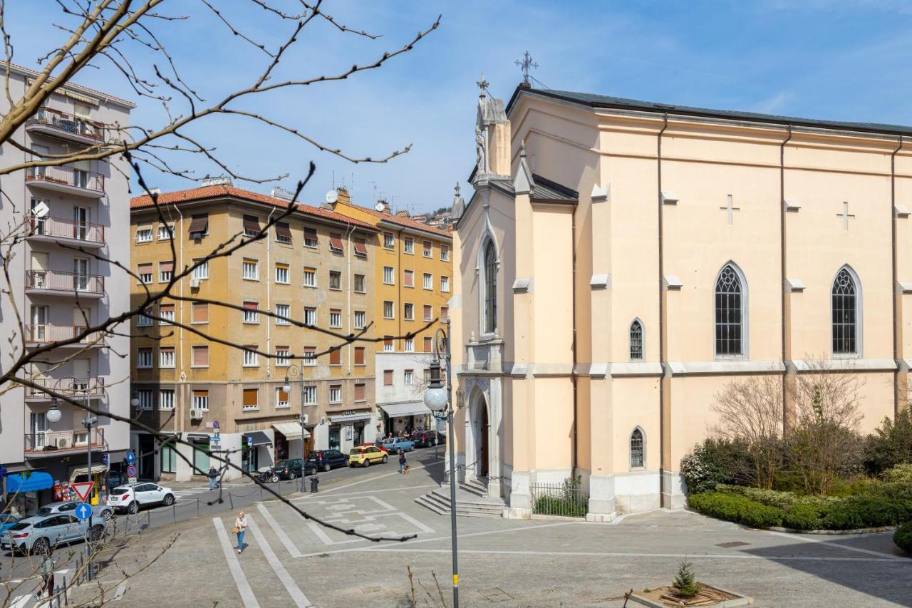 Suite Foscolo, In Piazza A Trieste Exterior photo