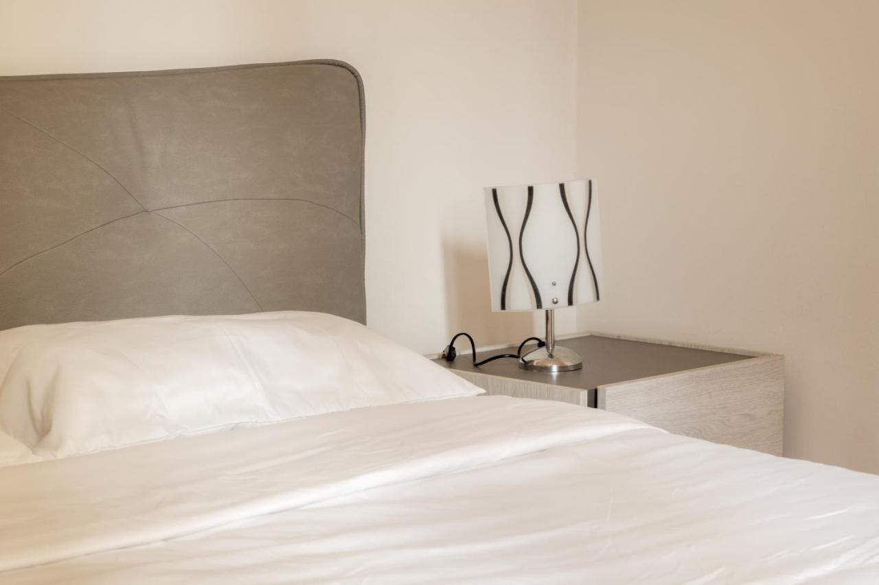 Suite Foscolo, In Piazza A Trieste Exterior photo